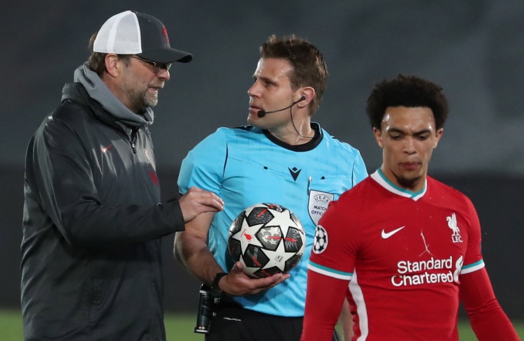 被委以重任！穆迪致命三分杀死比赛不负众望