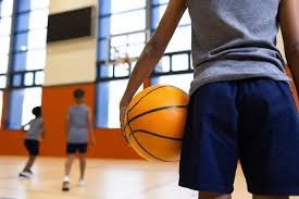 里昂女足两回合6-1大胜拜仁女足晋级欧冠4强，赫