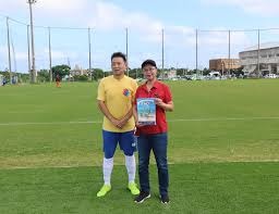 欧冠杯｜ 前场当机后场送礼 拜仁自断直通16强希望